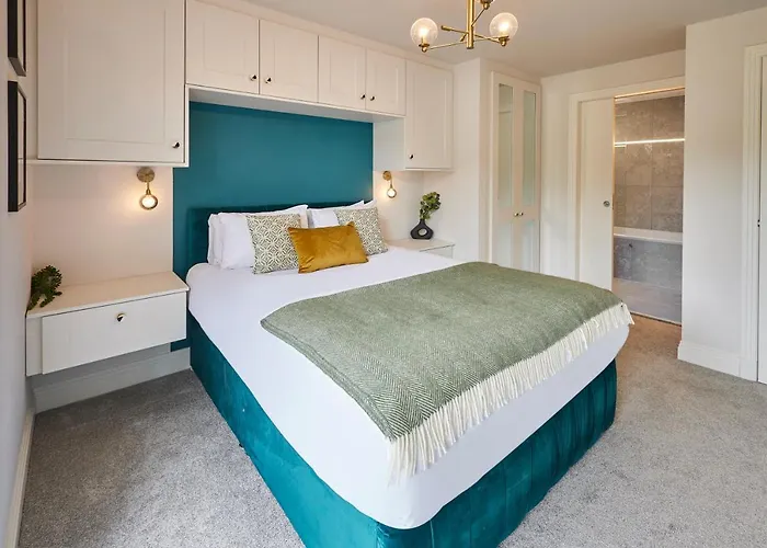 Host & - View Luxury * Scarborough