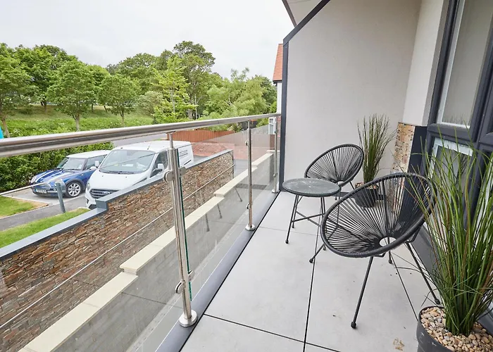 Host & - View Luxury Scarborough